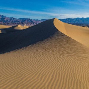 “Sandy Peaks”